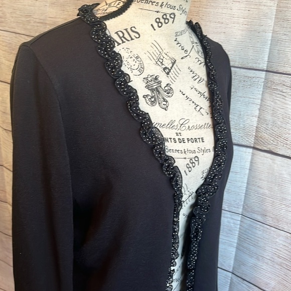 Escada Cardigan Sweater Ruffle Trim Button Front Black Size 36 = US 6 Small - Picture 3 of 12